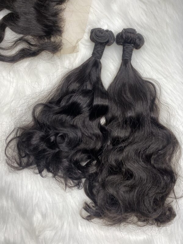 Raw donor Vietnamese SDD natural Loose wavy human hair bundles & 13x4 frontal